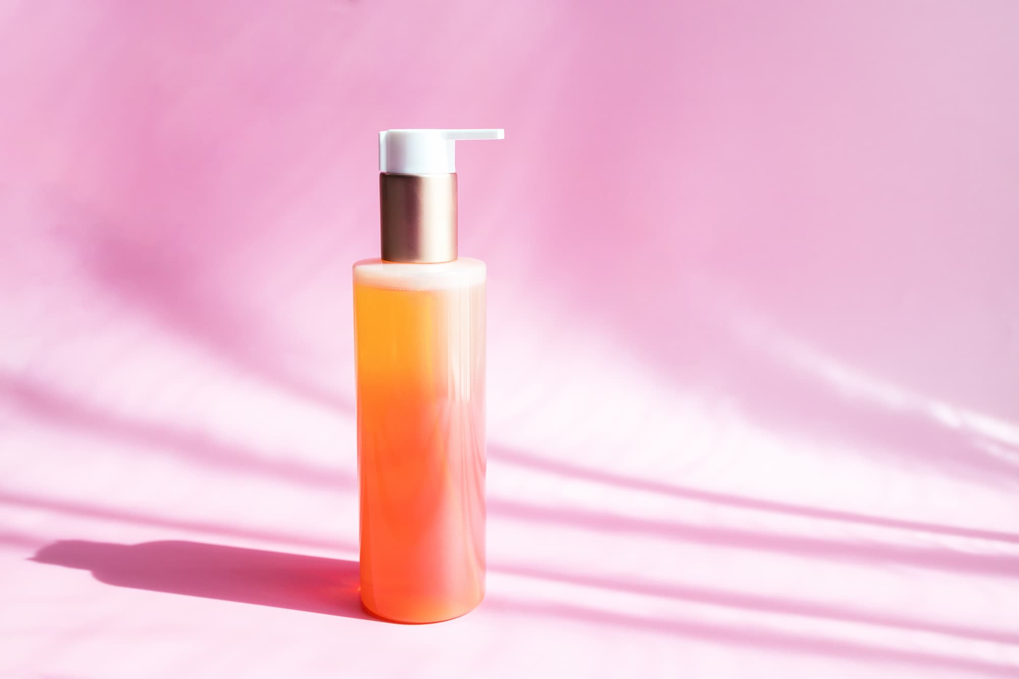 cosmetic-bottle-of-oil-foam-lotion-or-body-spray-2024-12-06-17-22-44-utc (1)
